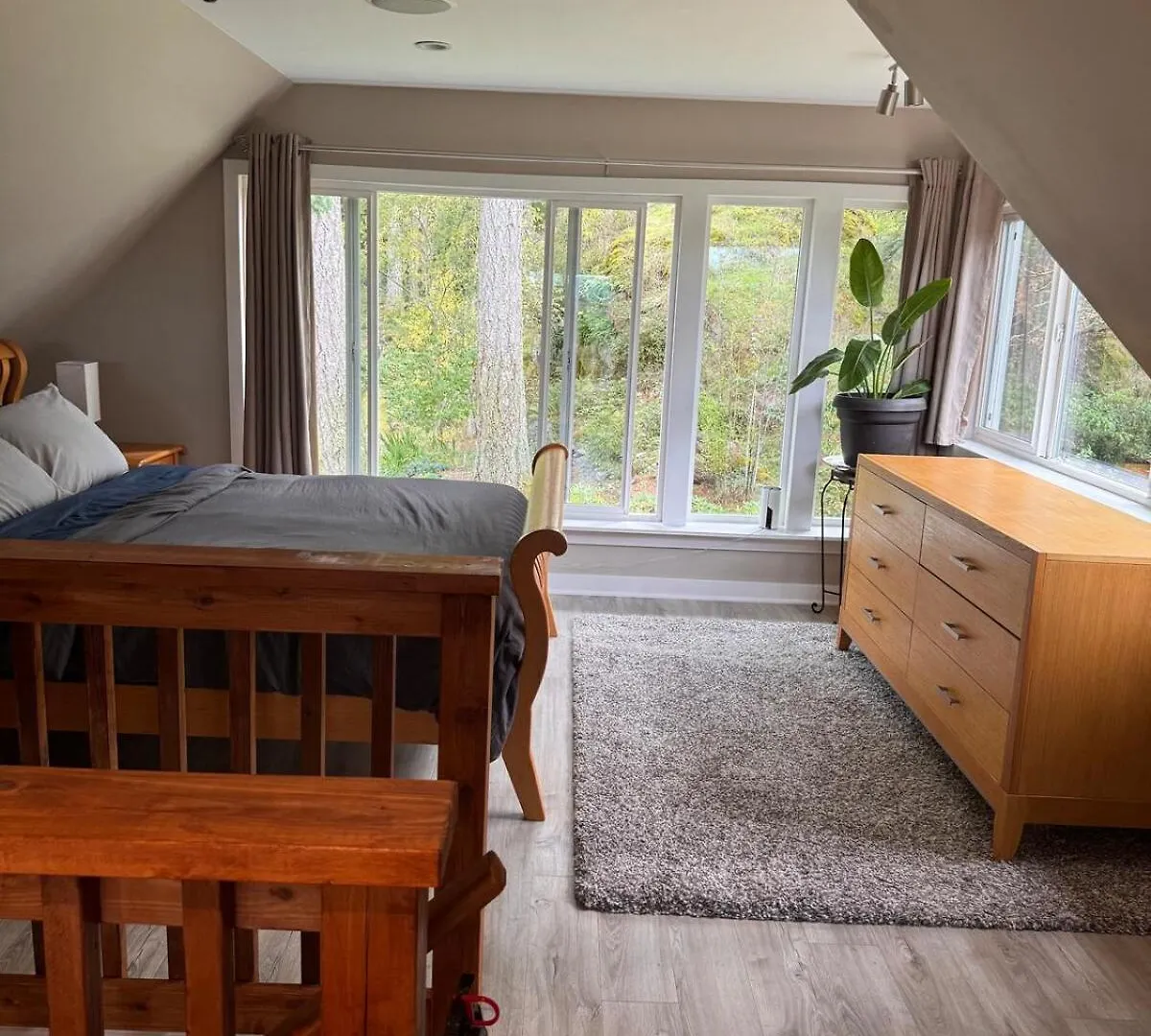Wedgewood House Cottage In Metchosin Victoria Vakantiehuis