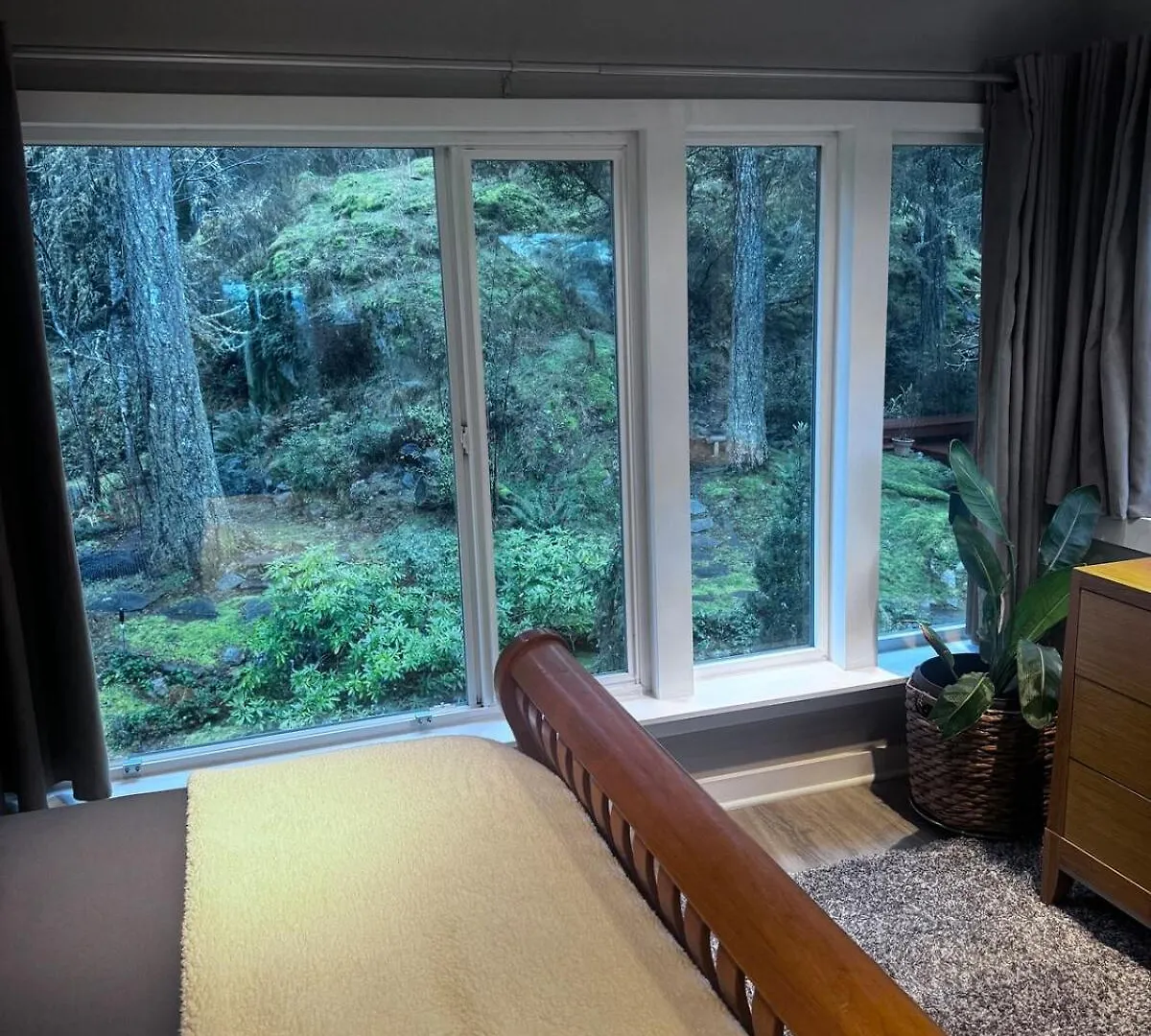 Wedgewood House Cottage In Metchosin Victoria 0*,  Canada