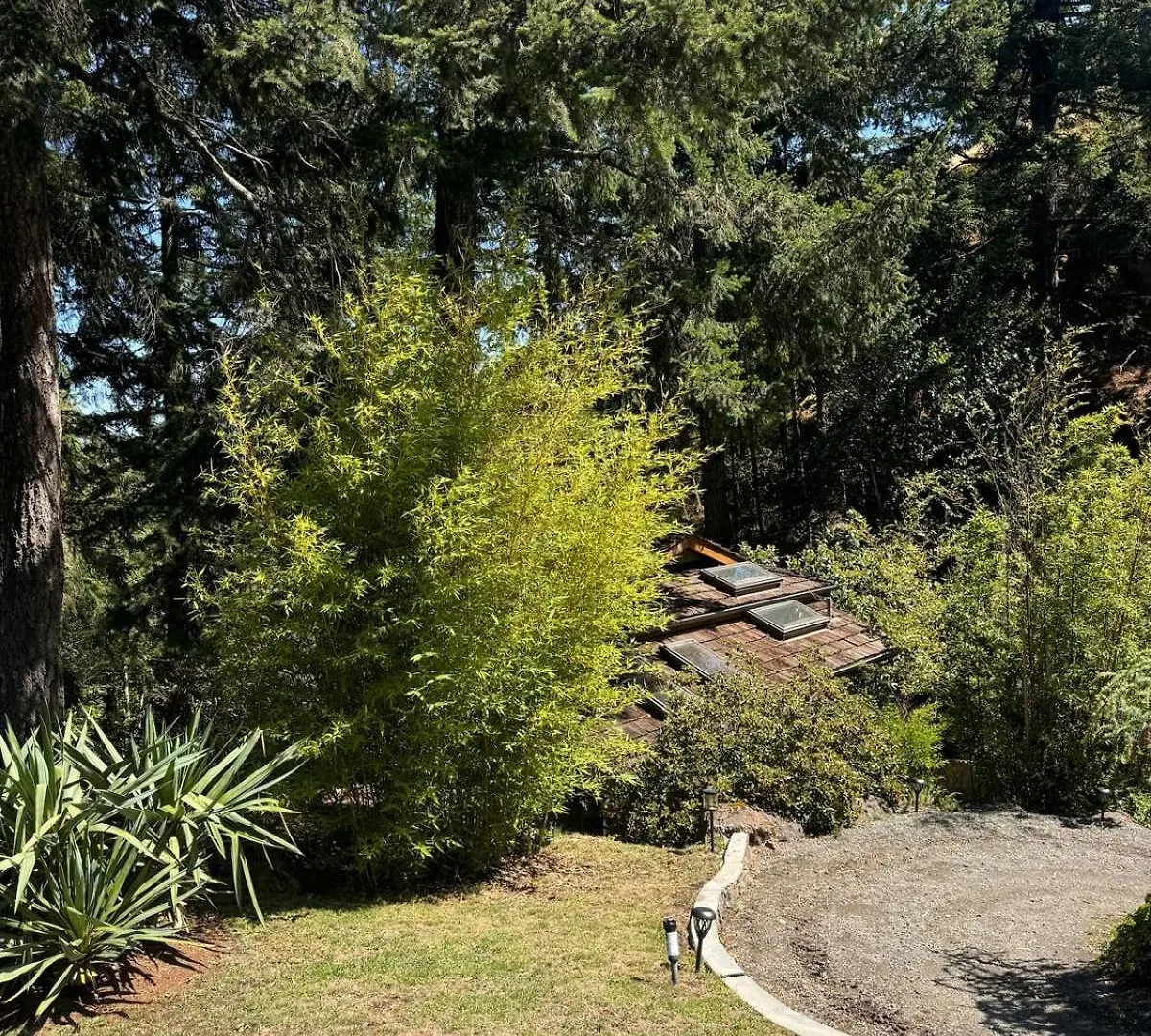 Holiday home Wedgewood House Cottage In Metchosin Victoria Canada