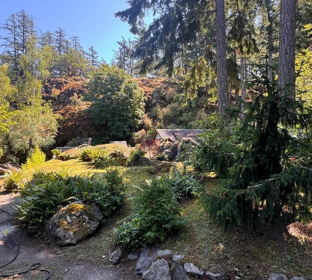 Wedgewood House Cottage In Metchosin Victoria