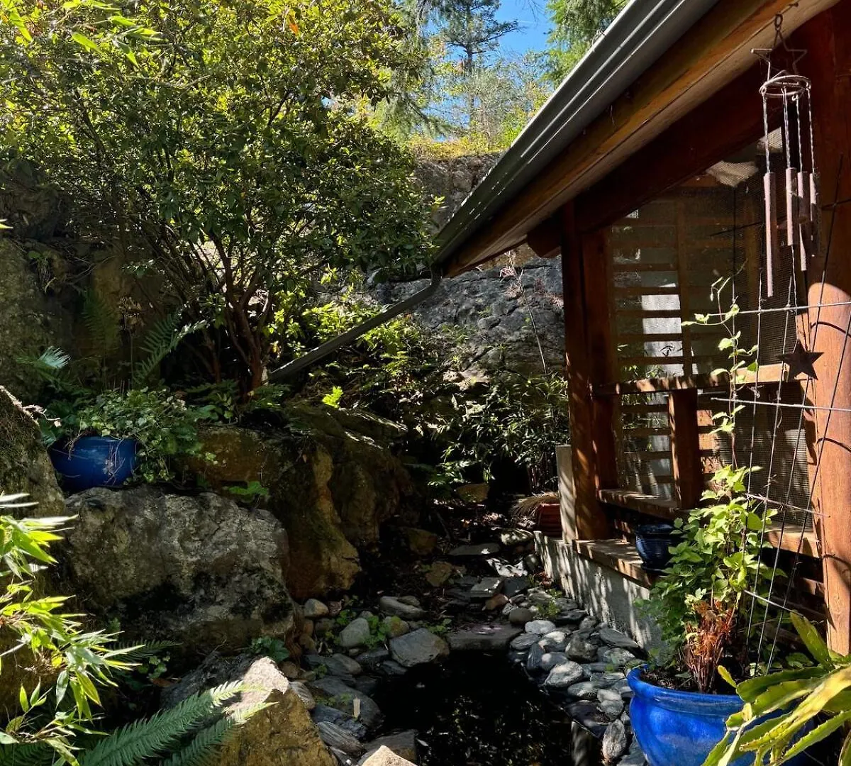 بيت للعطل Wedgewood House Cottage In Metchosin فكتوريا كندا